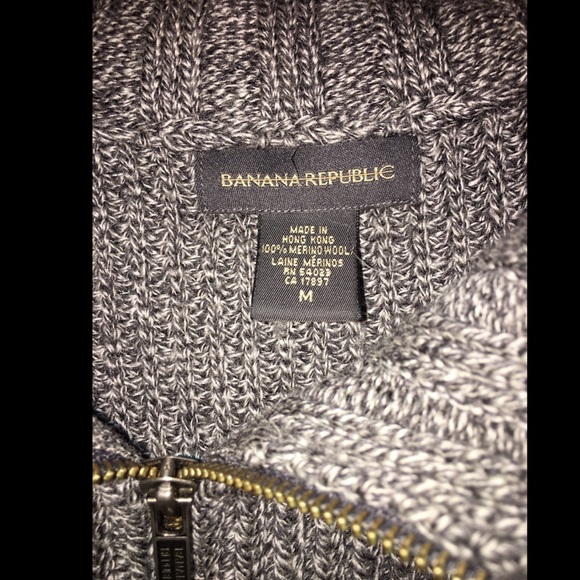 Banana Republic knit sweater/jacket - Picture 3 of 3